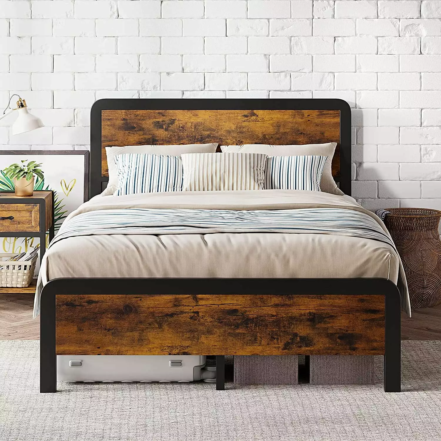 EastVita Full Bed Frame Headboard Platform Bed Rounded Corners Strong Metal Slats Support
