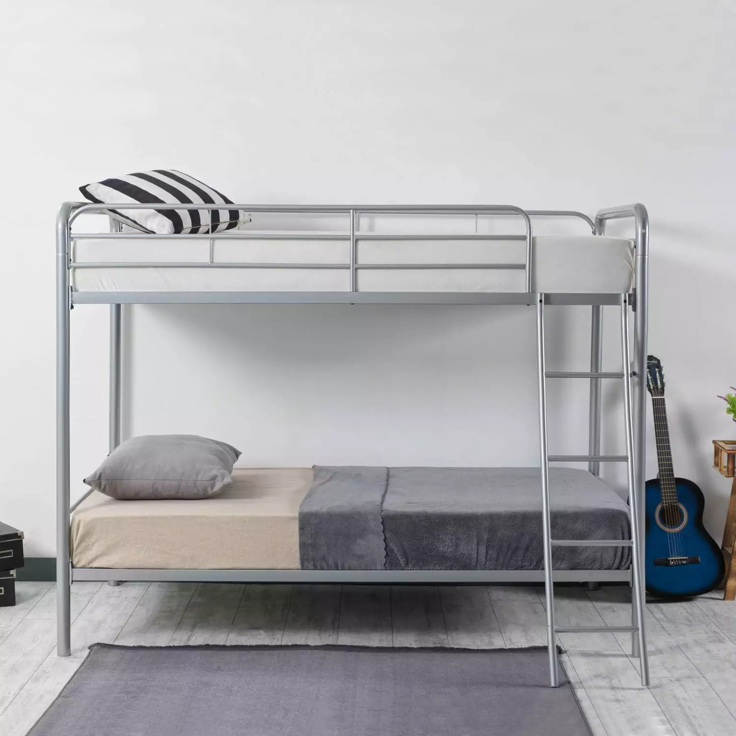 Better Home Products Twin over Twin Metal Bunk Bed Blue