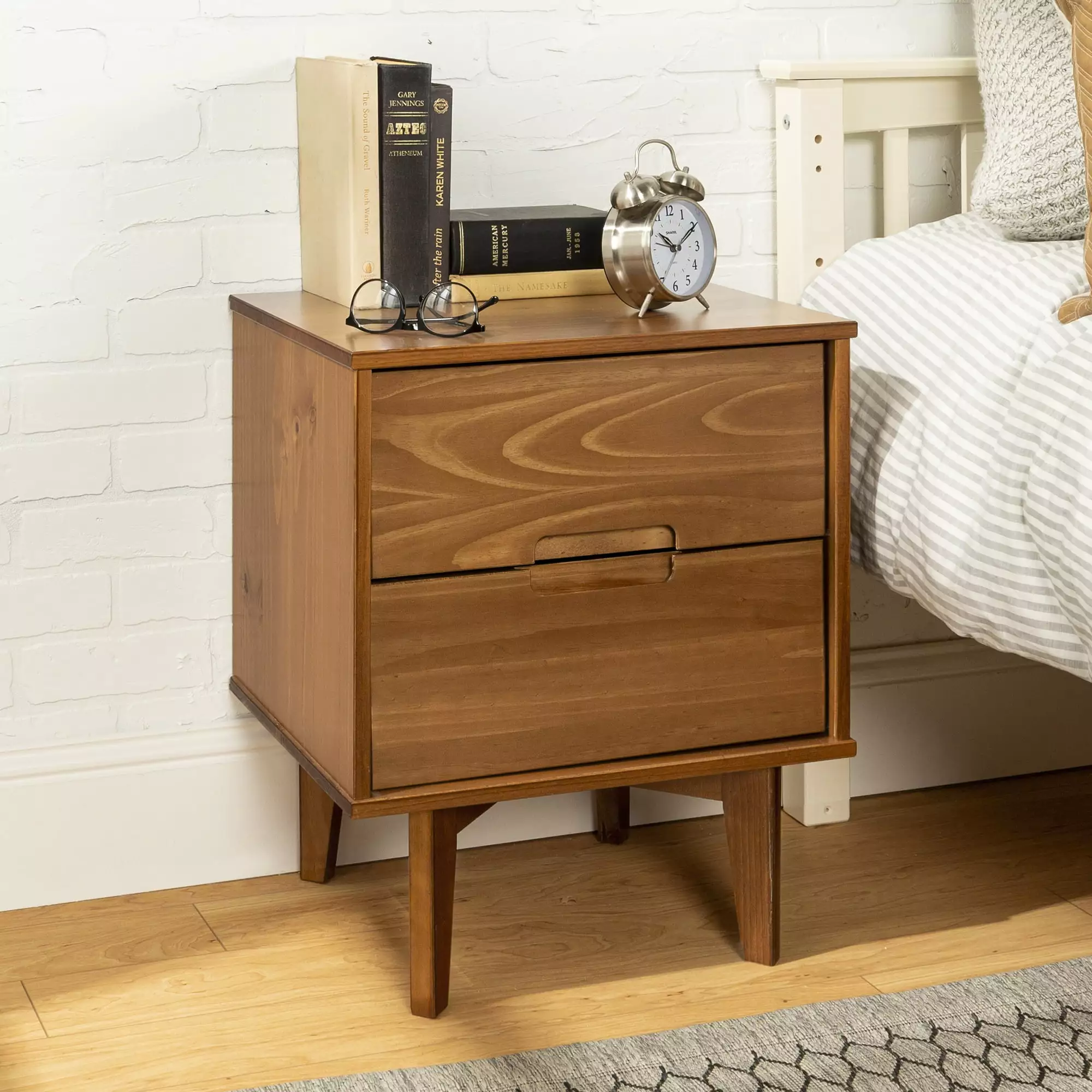 Solid Oak Wood Nightstand 2 Drawers Mid-Century Luxury Bedside Table Easy Assembly Natural Color HOMIQUEEN