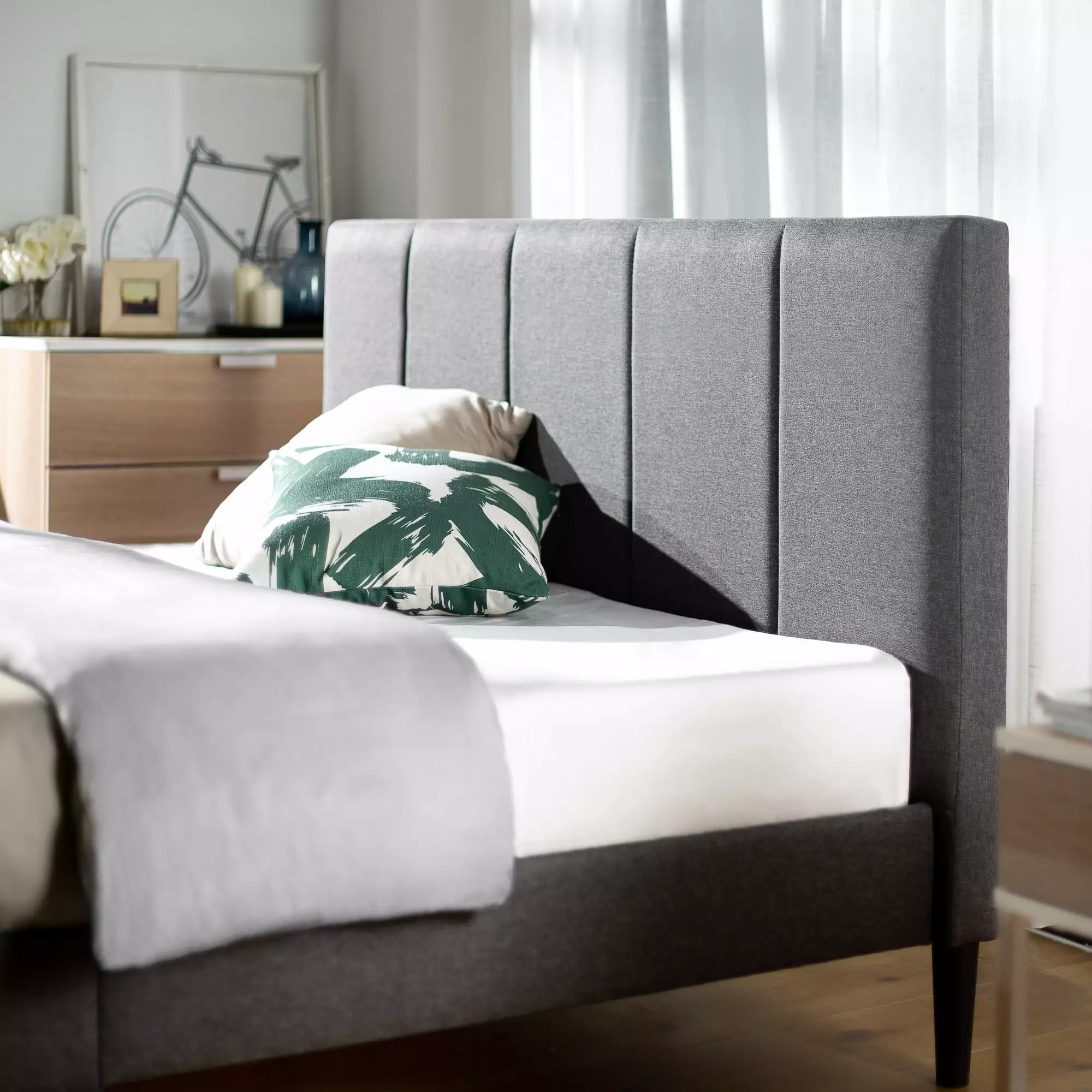 Zinus Maddon 35 Upholstered Platform Bed Frame Grey Twin