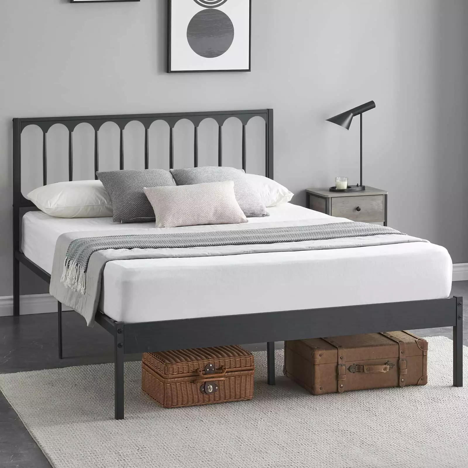 Oyang Queen Bed Frame Headboard 14 Inch Heavy Duty Metal Platform Mattress Foundation