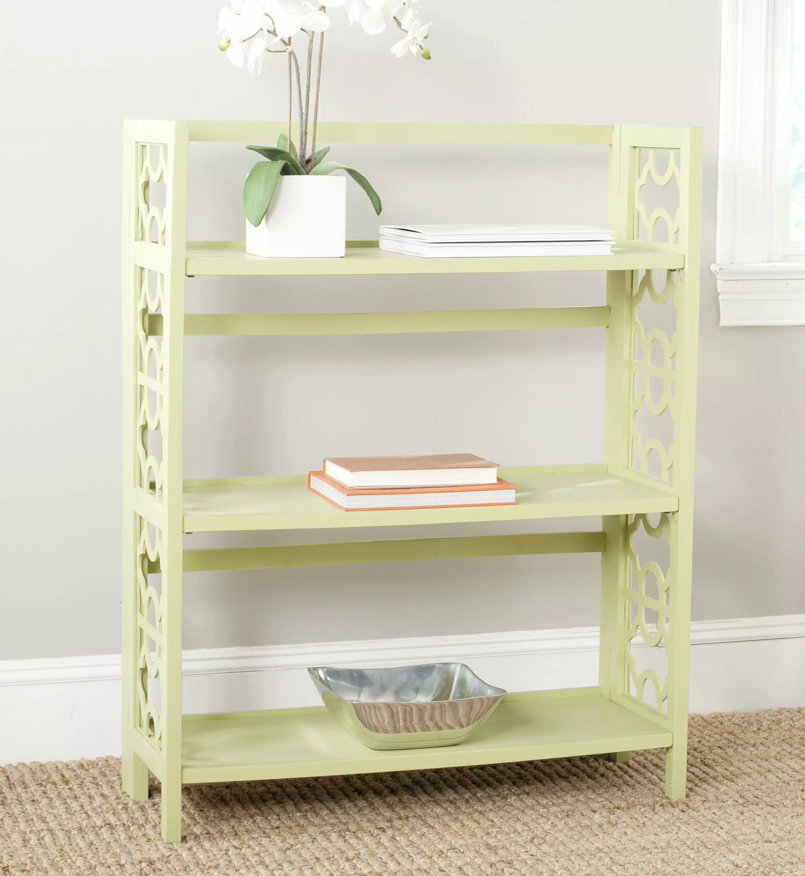 SAFAVIEH Natalie Geometric Rustic 3 Tier Bookcase - Low Profile Split Pea Finish Shelf