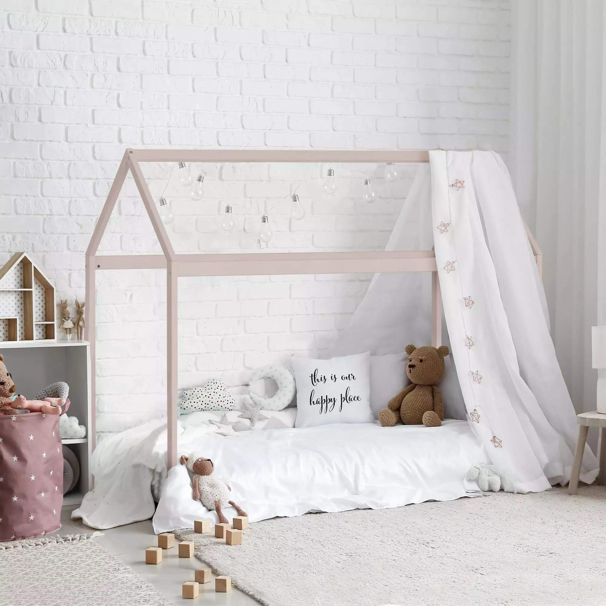 Tate Houtilize Canopy Twin Bed Pink Hillsdale Living Essentials