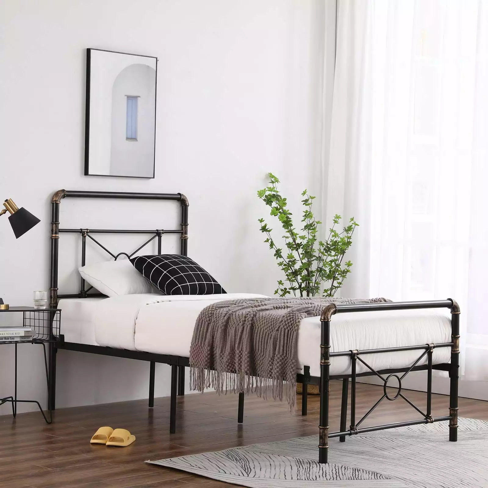 Zimtown Twin Size Metal Bed Frame Headboard and Footboard Platform Bed Frame